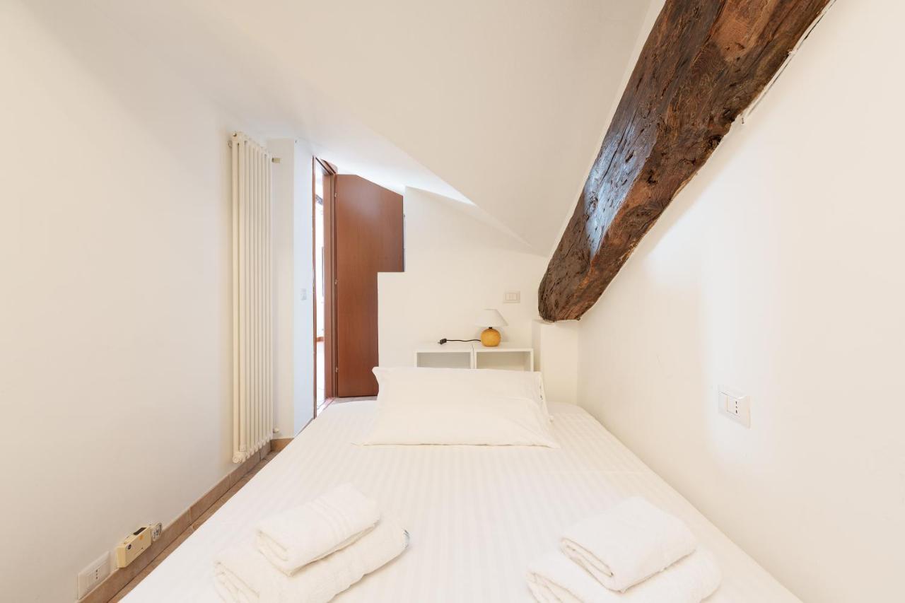 Corso Como Balcony Apartment Мілан Екстер'єр фото